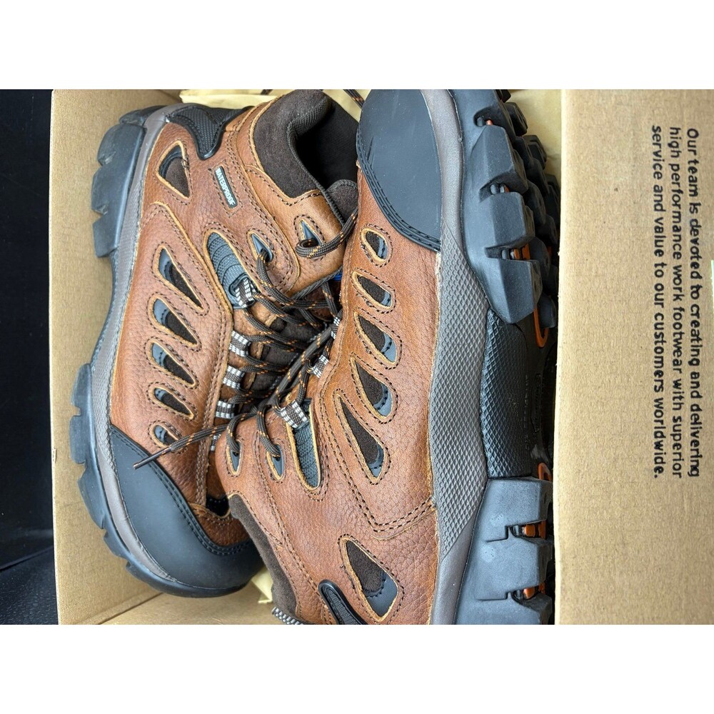 NAUTILUS SAFETY FOOTWEAR Hiker Boot: Men's, Size 10, EE, Brown, Steel Toe Cap, R